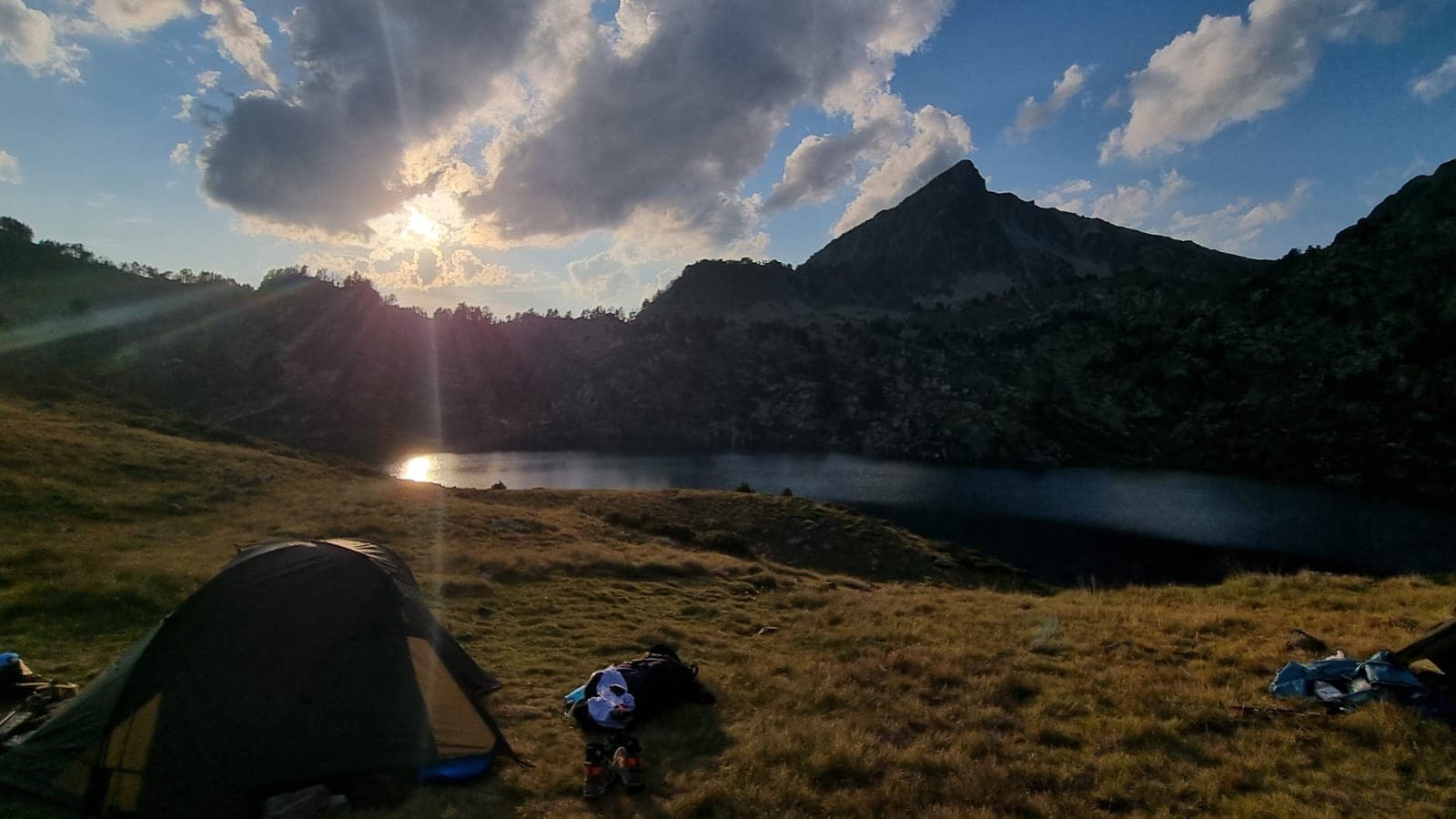 First major climb and night by the lake