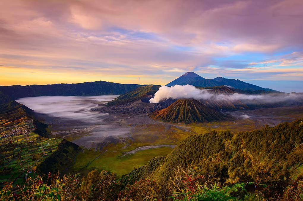 Ascent of Arjuno-Wellirang & Bromo Volcanoes